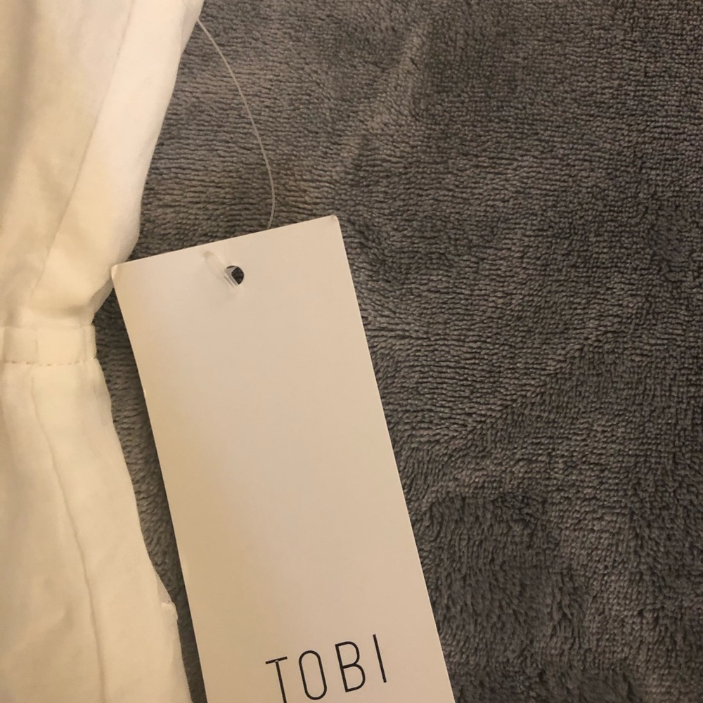 BNWT WHITE DRESS - Picture 3 of 4